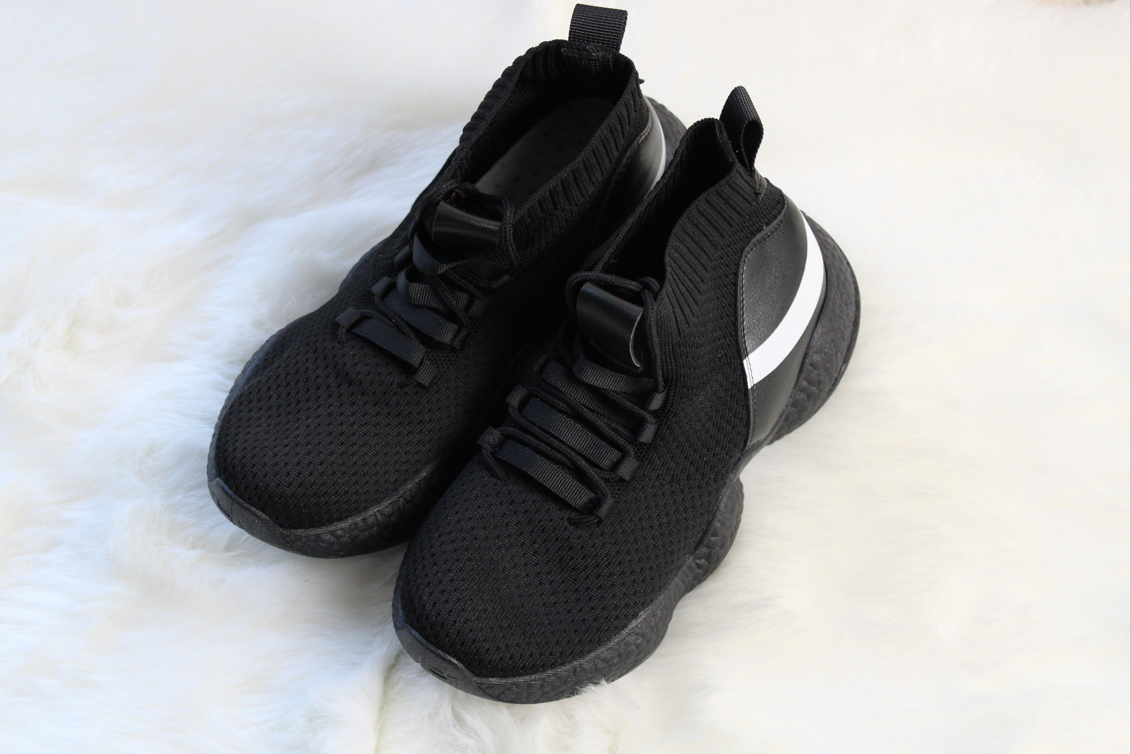 Baskets Femme noir -Forme chaussette- Grosse semelle