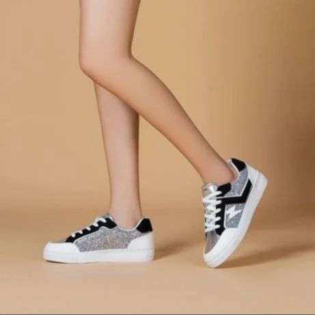 Basket Femme Similicuir Blanc et Noir -pailleté argent - éclair blanc