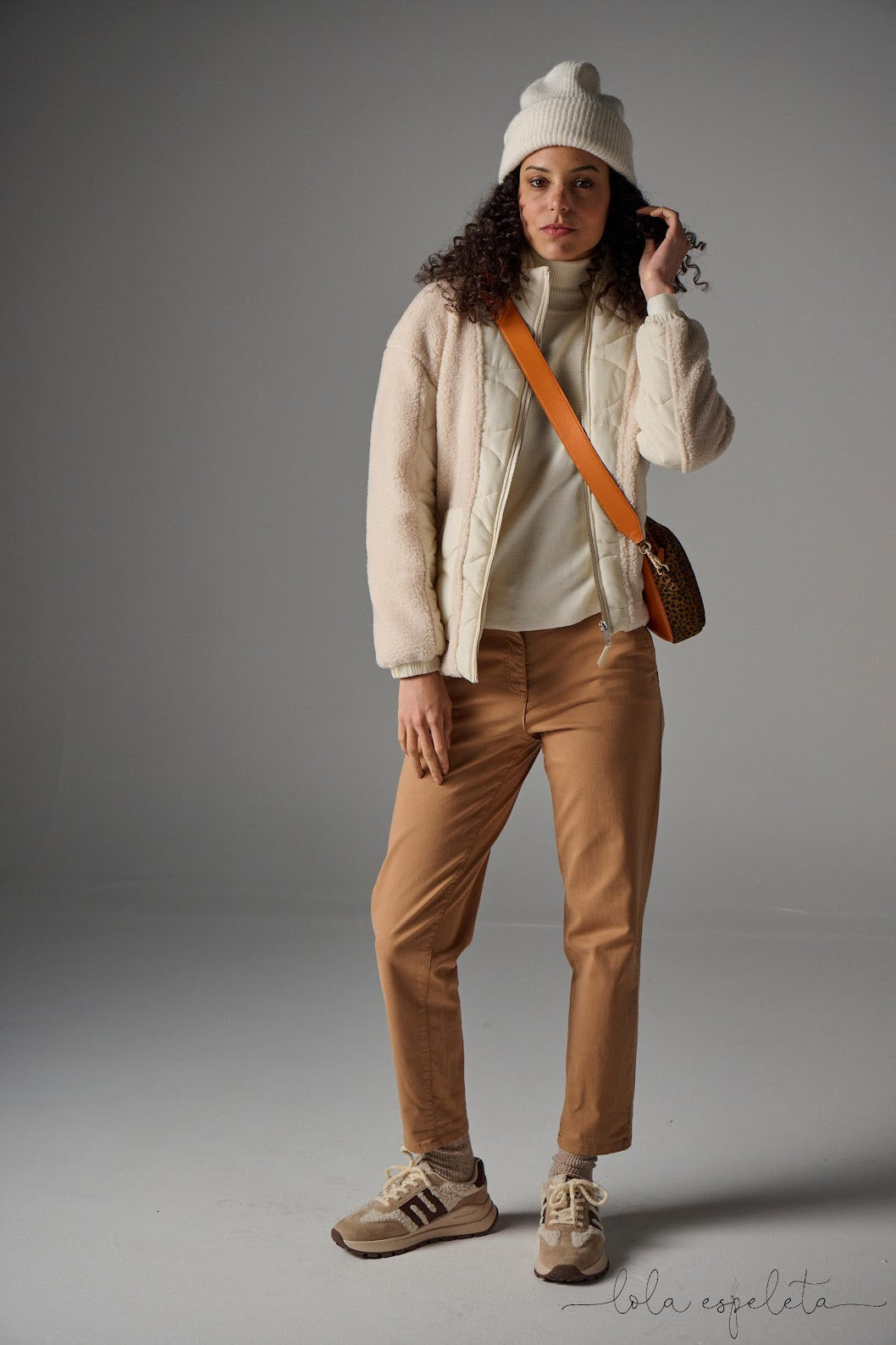 Doudoune crème mix matières – Élégance et chaleur