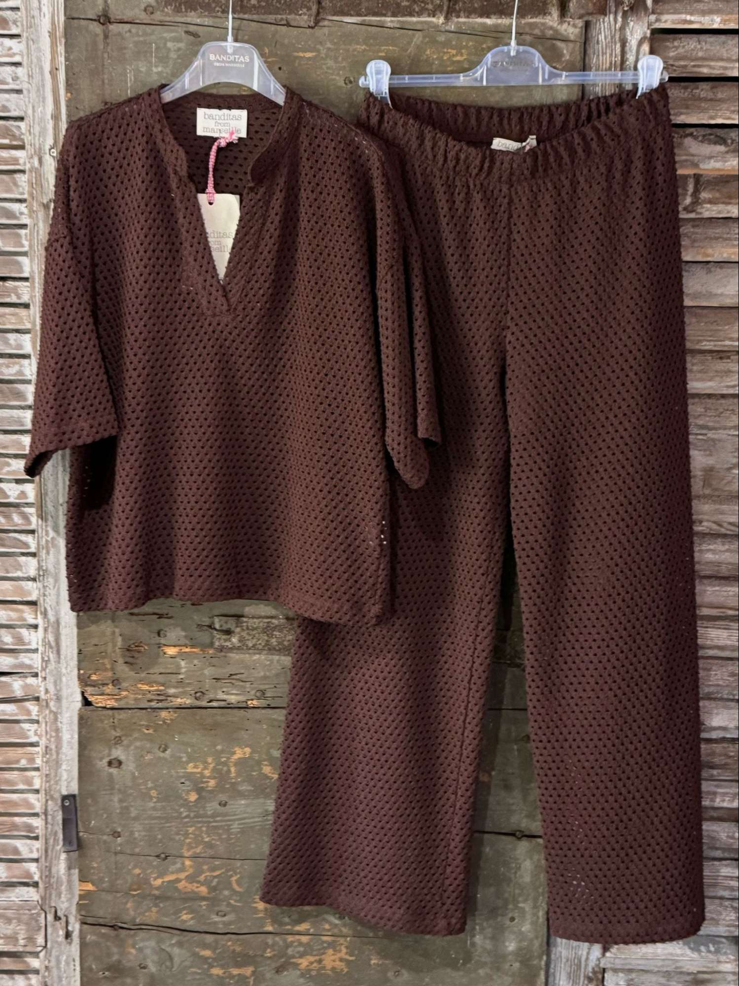 Haut Femme Polo Chic – Nid d’Abeille Marron Élégant