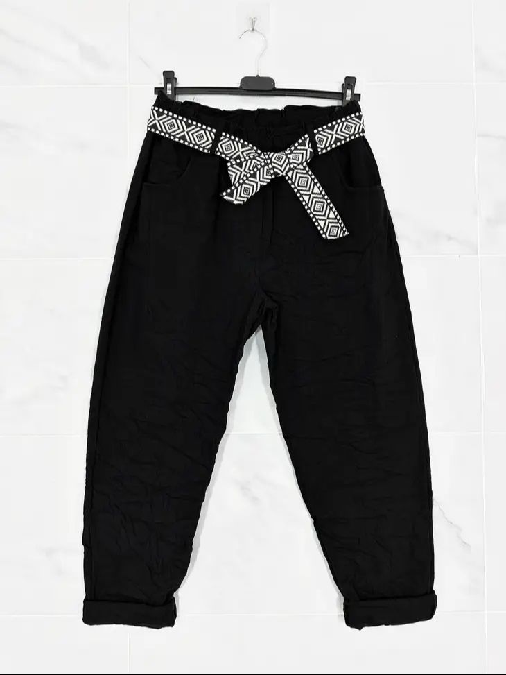 Pantalon avec poches - ceinture imprimé- coupe mom