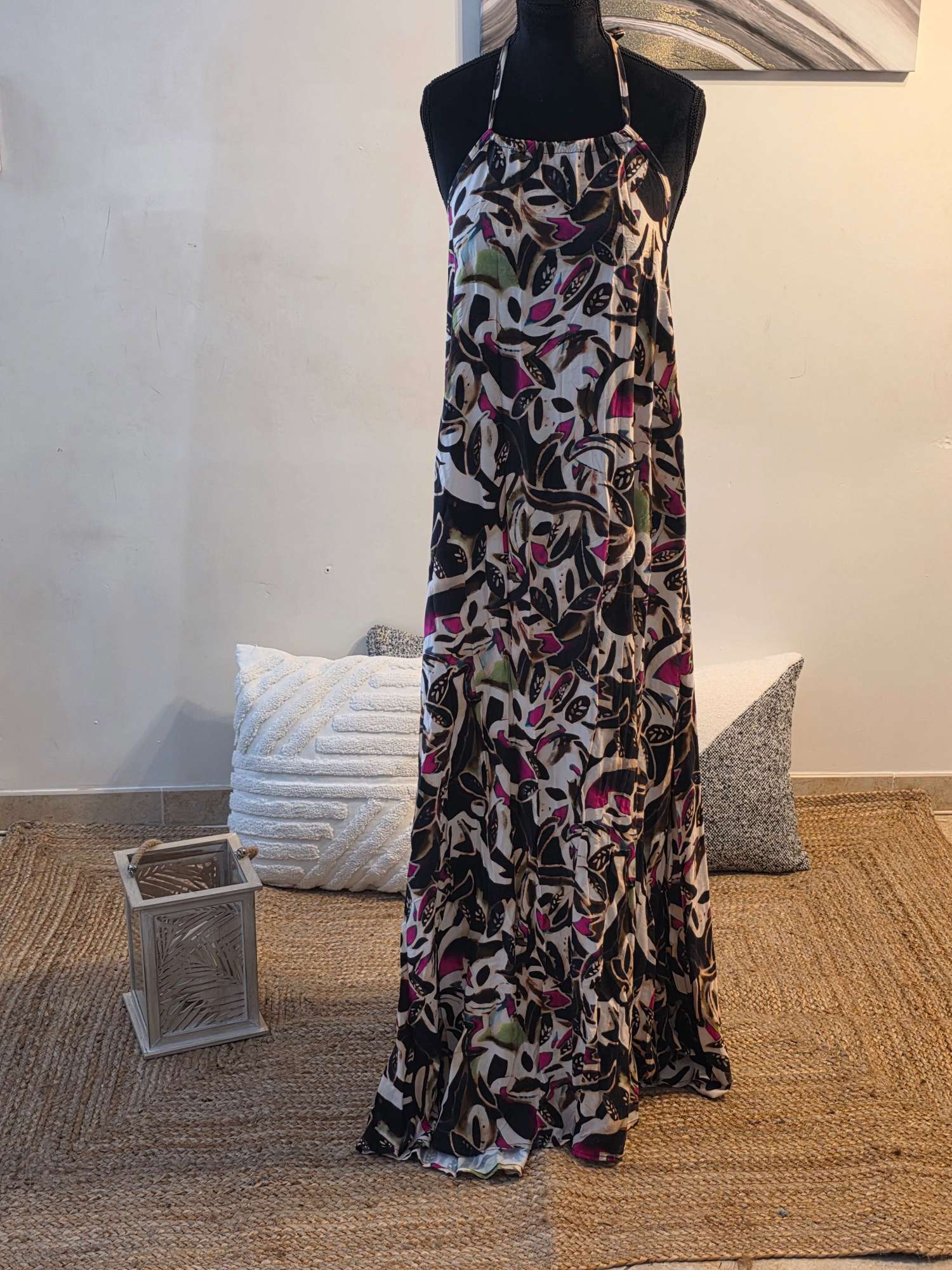 Robe Longue Noire Chimère – Mystère, Élégance & Silhouette Sculptée