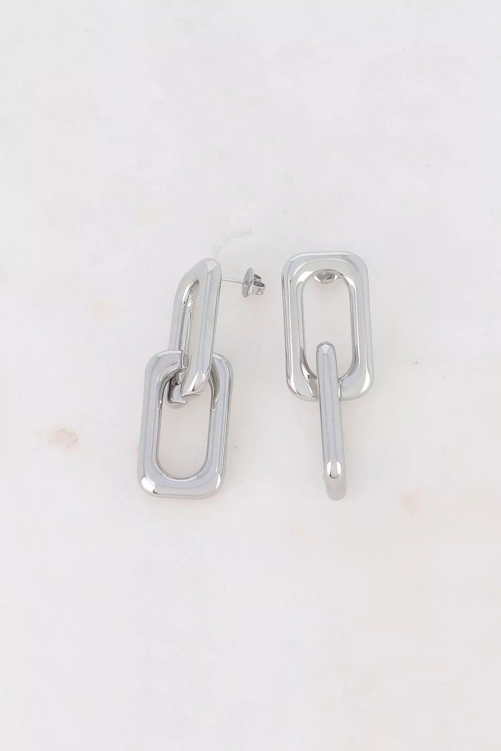 Bouches d'Oreilles pendantes maillon carrés- Elégance Géométrique