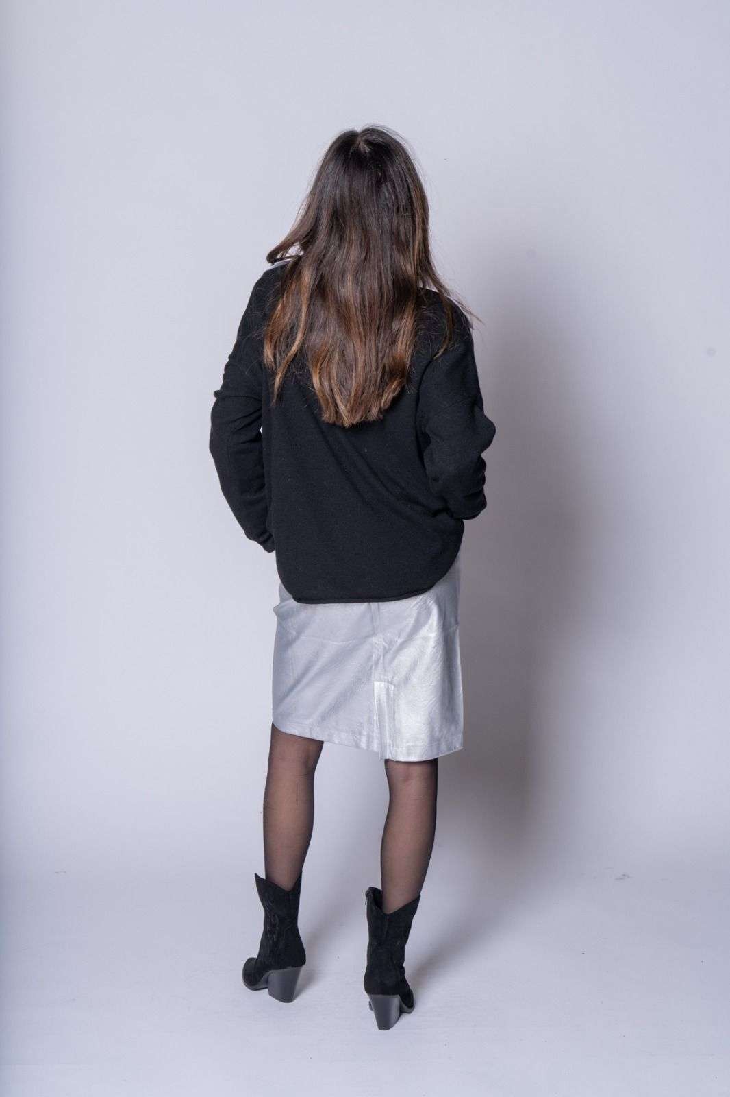 Jupe en similicuir argent courte