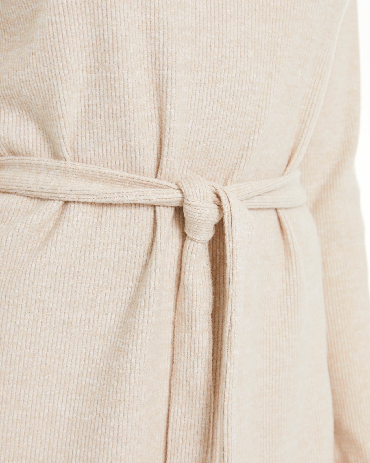 Robe Midi en Laine Beige avec Ceinture – Élégance Naturelle
