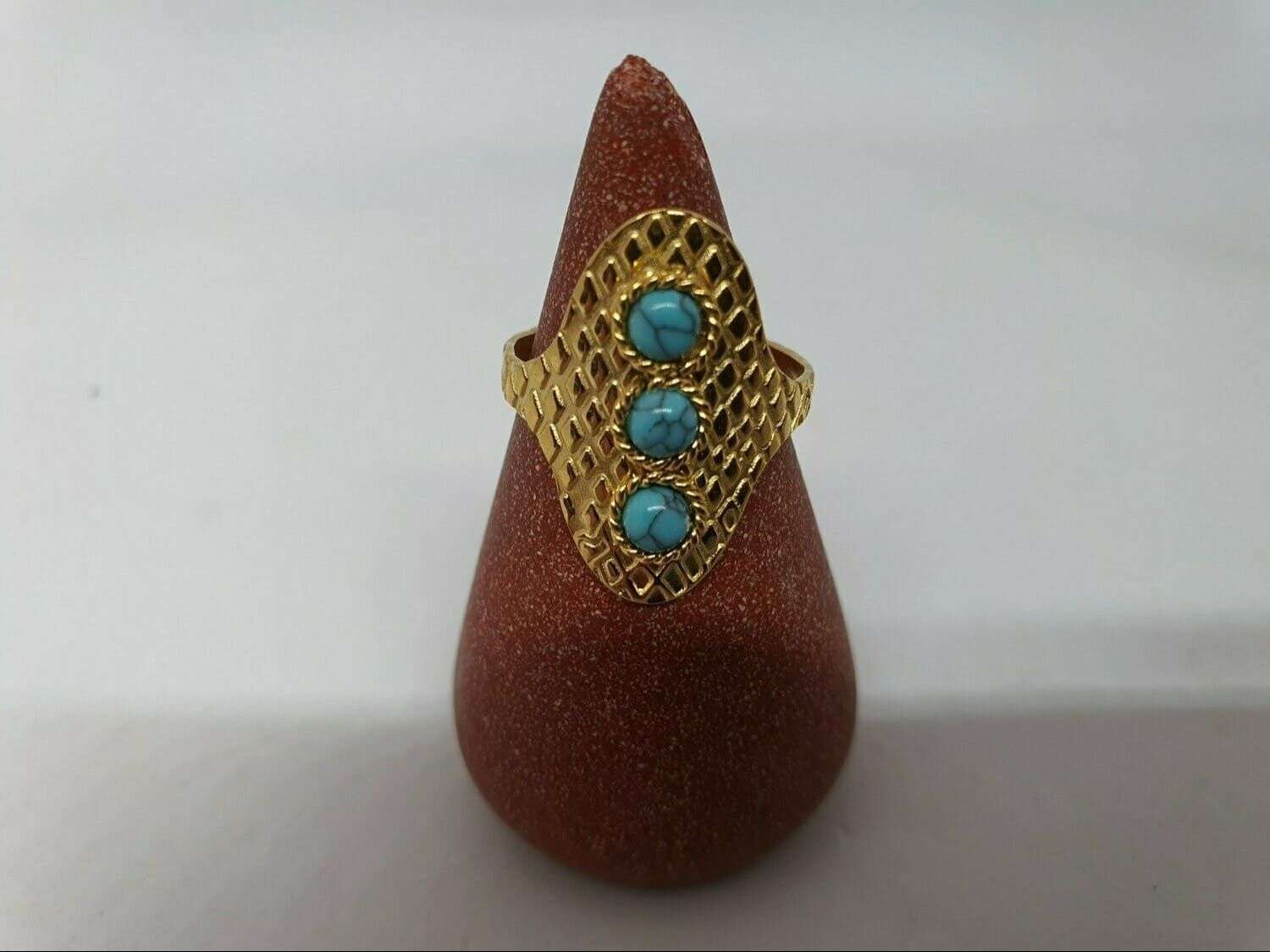 Bague femme marquise - or martelé ornée - pierres de lithothérapies