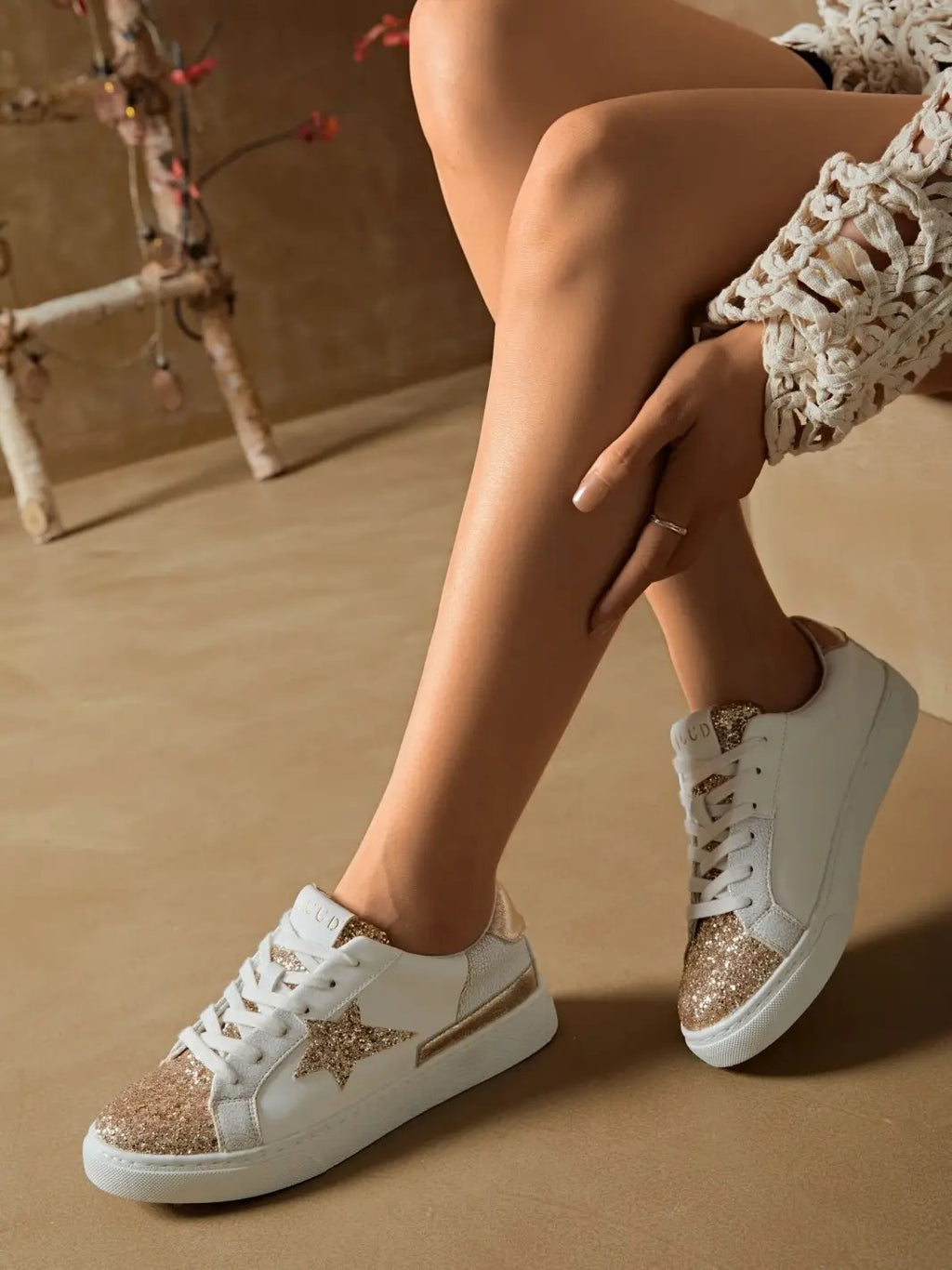 Basket Femme Glam Chic – Blanche à Paillette et or