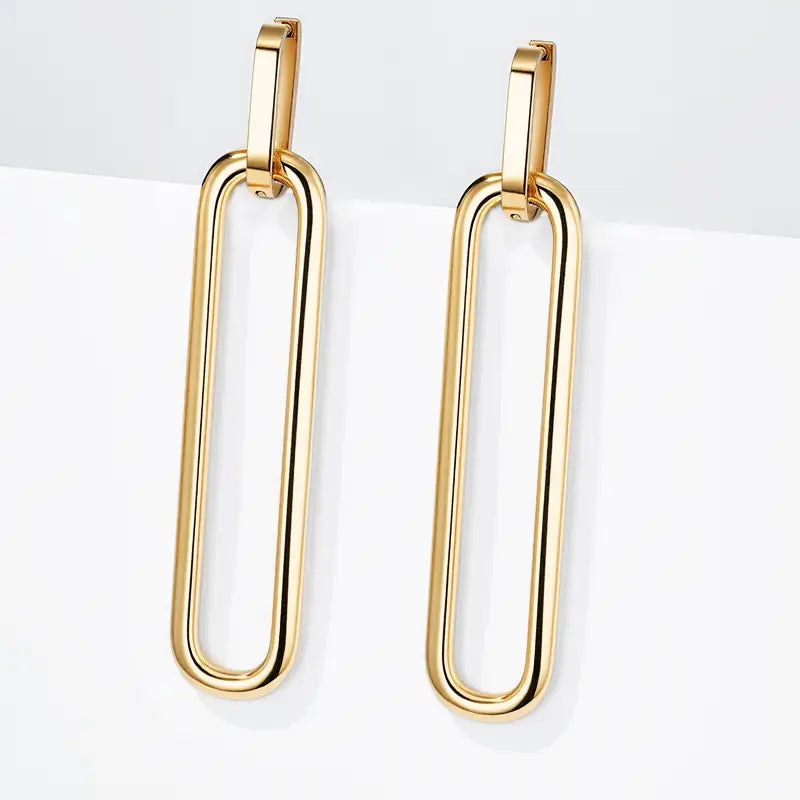 Boucles d’oreilles dorées capsule – Design minimaliste et audacieux