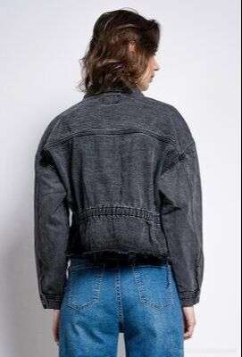 Veste en Jeans Courte Effilochée avec lien de resserrage- Tendance Urbaine