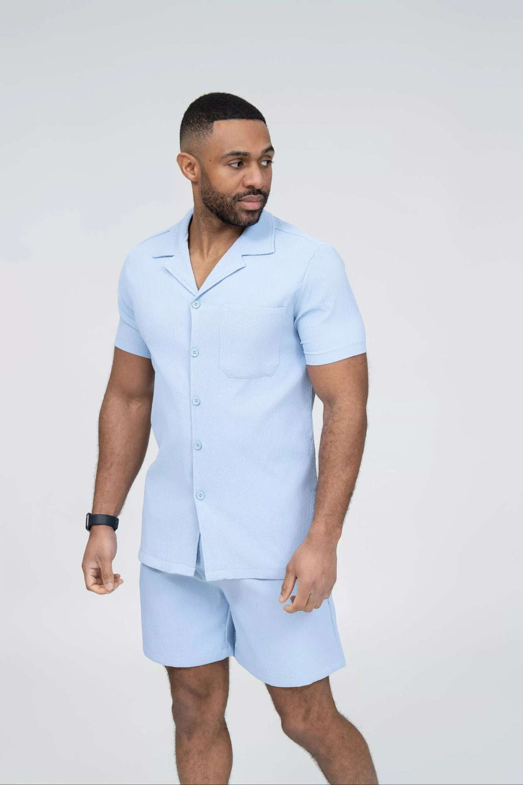 Ensemble chemise + short assorti homme - tissu motif relief - bleu clair