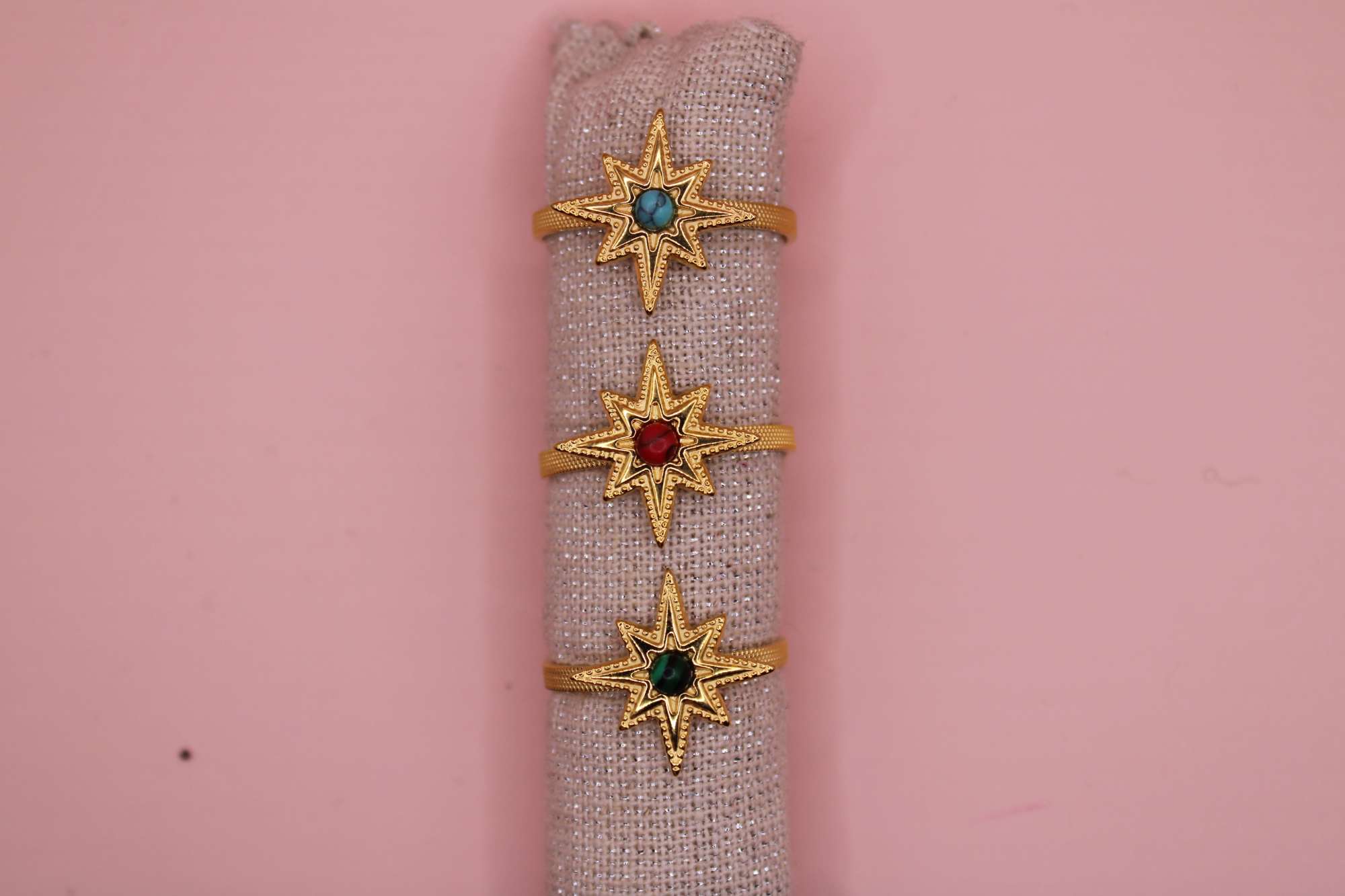 Bague Elégance Céleste -Petite étoile en Lithothérapie avec pierre centrale