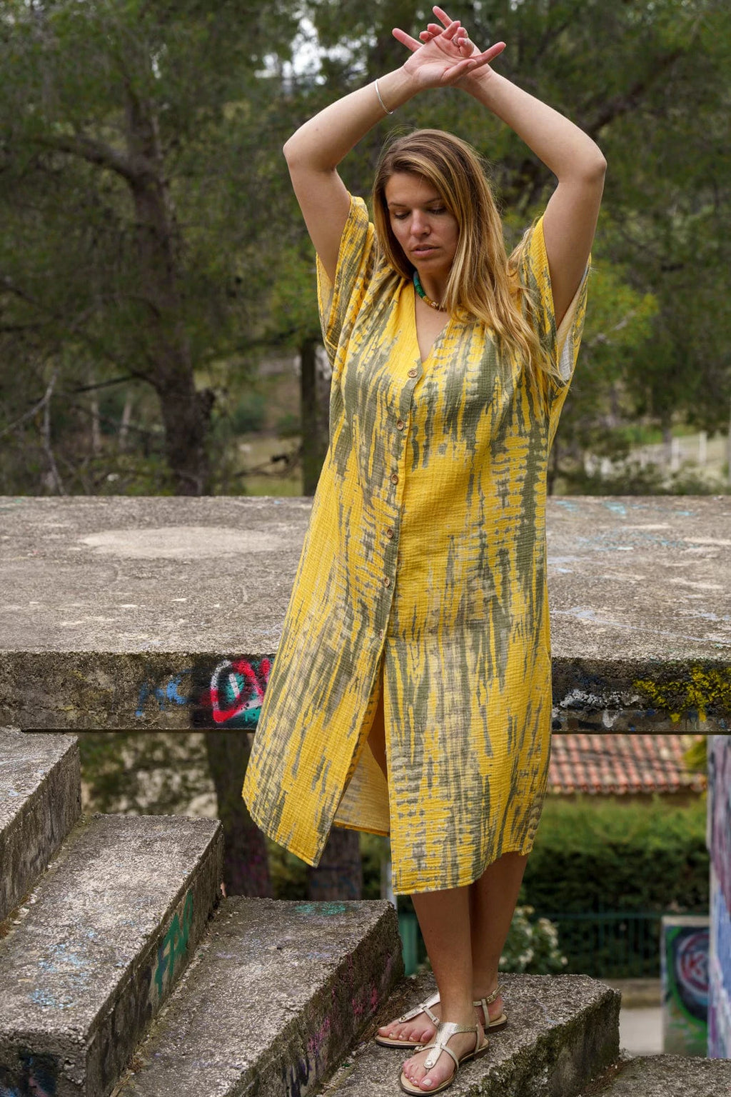 Robe chemise longue Oversize en Voile de Coton Col V- imprimé tie and dye