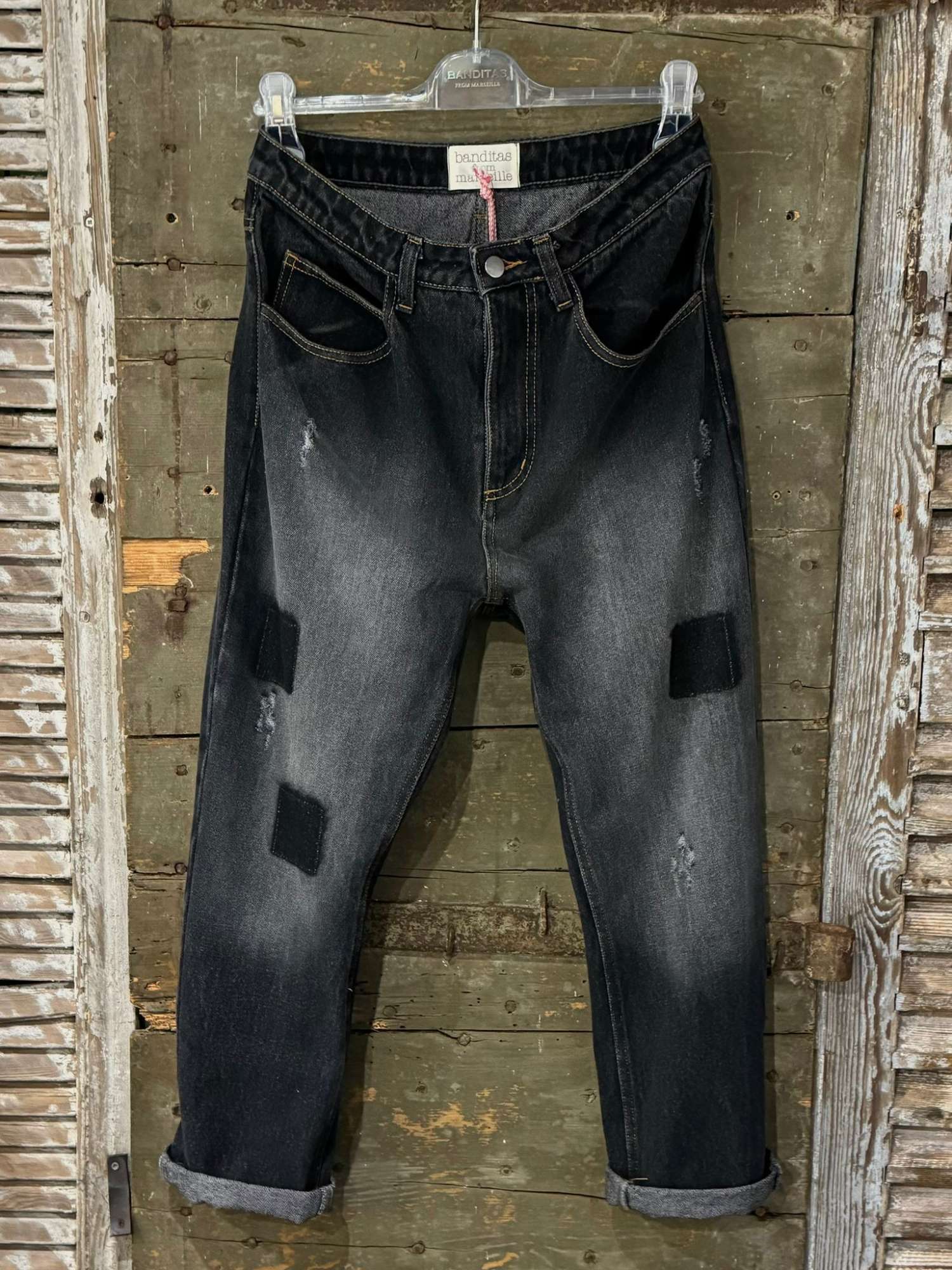 Jeans Noir Boyfriend Banditas Dote De patch- effet usee