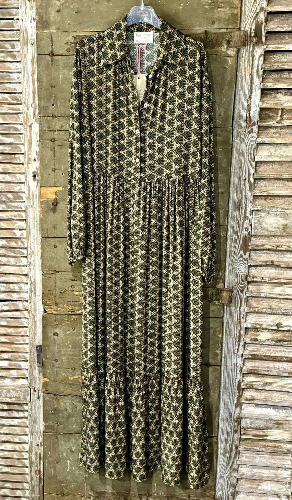 Robe Longue Bohème Kaki – Géométrie Envoûtante par Banditas