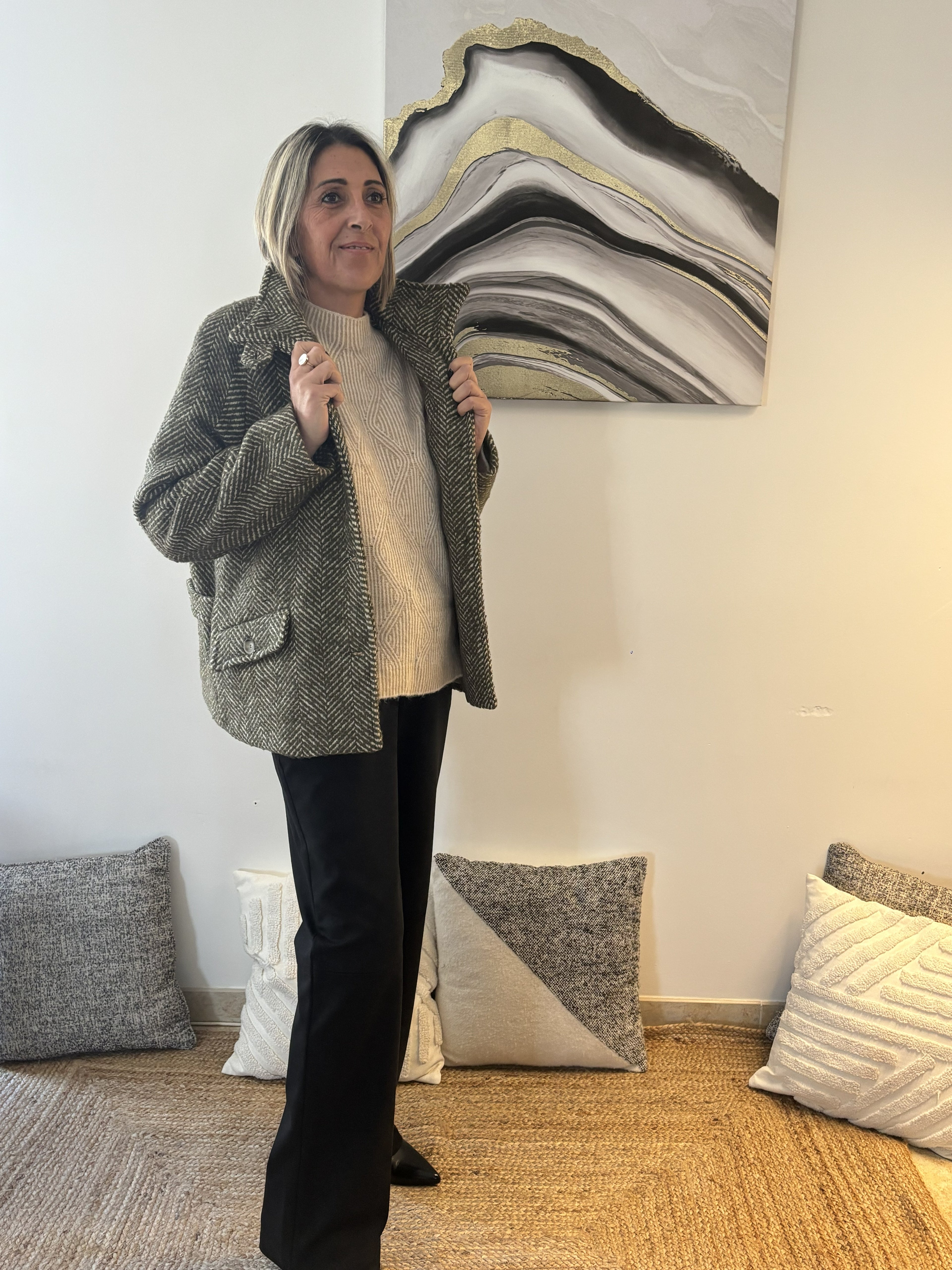 Manteau femme bicolore – Élégance tricotée et originalité affirmée