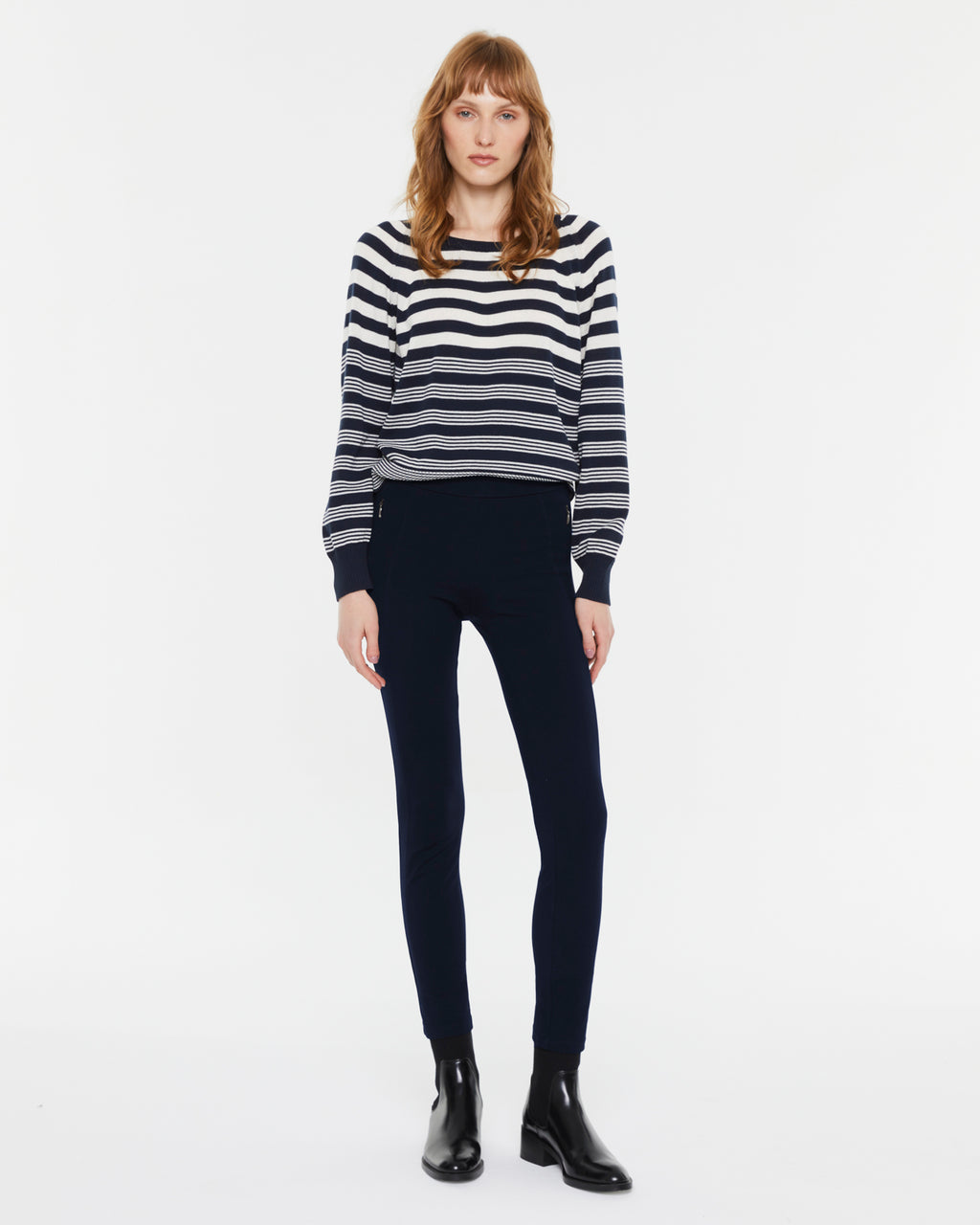 Slim Taille Haute à Poche Zippée Frontale – Silhouette Sculptée, Esprit Rebelle