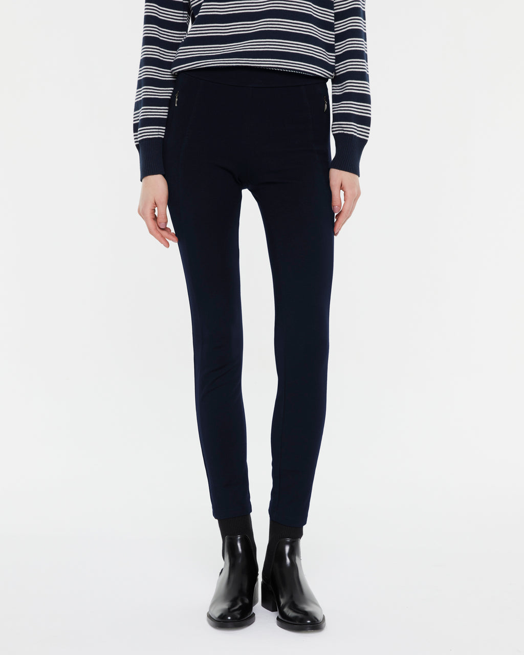 Slim Taille Haute à Poche Zippée Frontale – Silhouette Sculptée, Esprit Rebelle