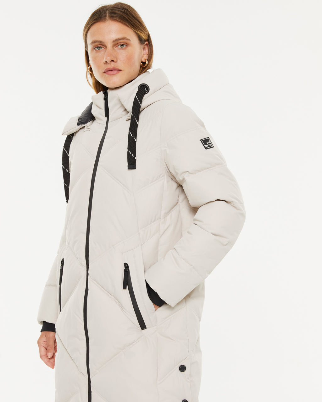 Doudoune blanche chic – Design épuré et caractère affirmé