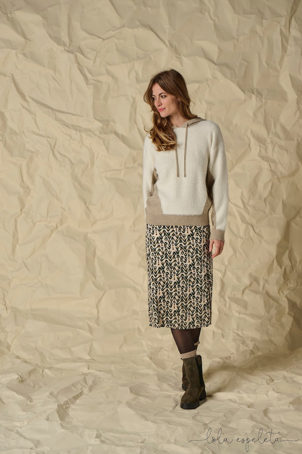 Capuche Lola Espeleta – Mélange de textures et de caractère