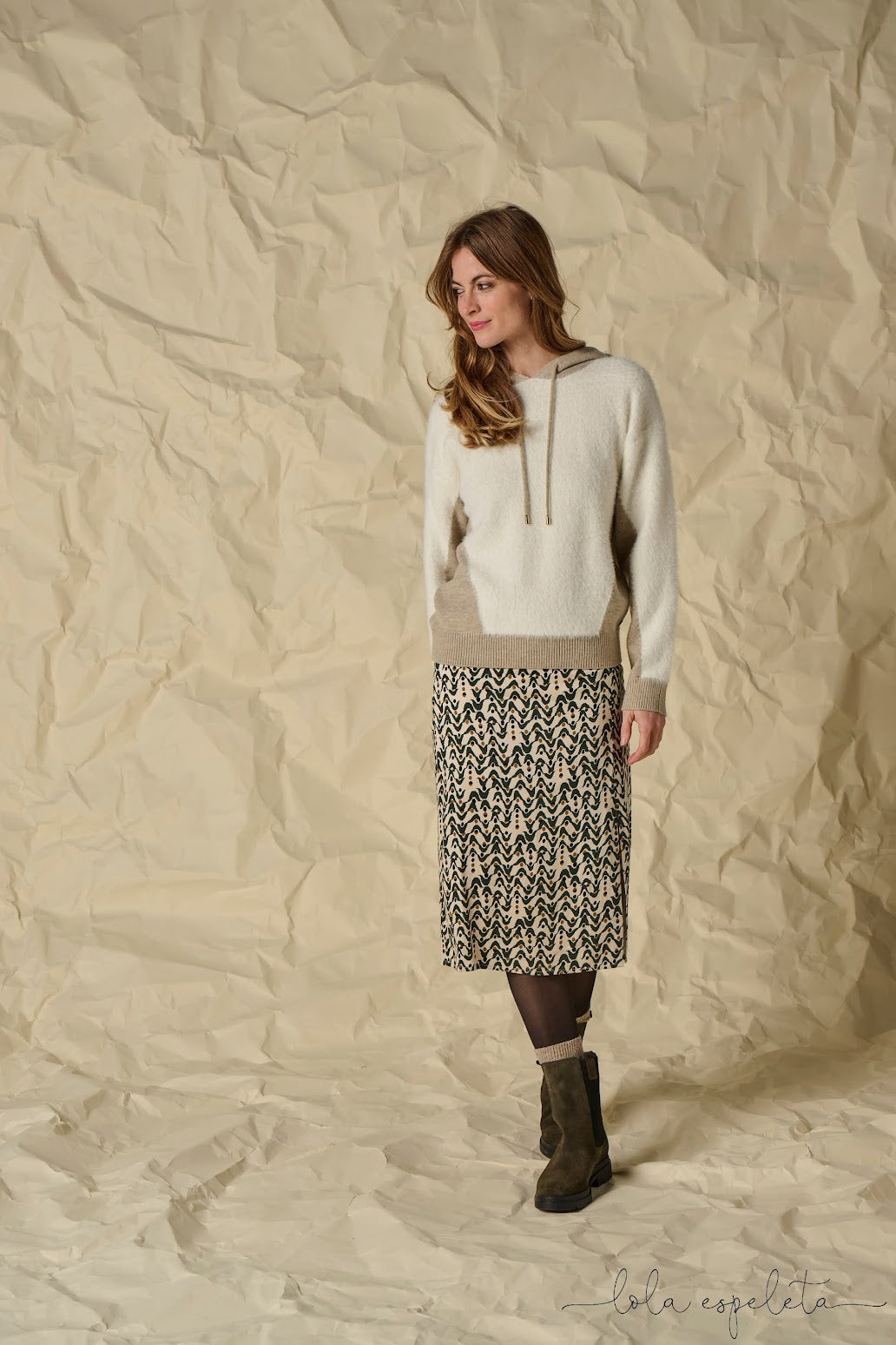 Capuche Lola Espeleta – Mélange de textures et de caractère