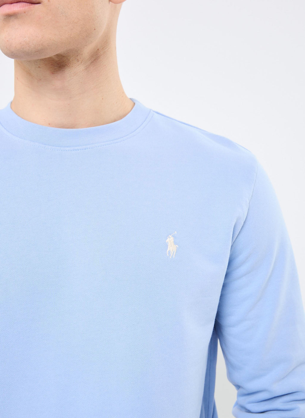 Sweat Bleu Ciel Ralph Lauren – Élégance Décontractée & Logo Subtil